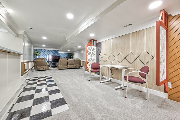 6901NBellfontaineAve-32
