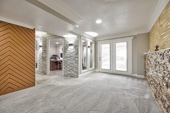 6901NBellfontaineAve-35
