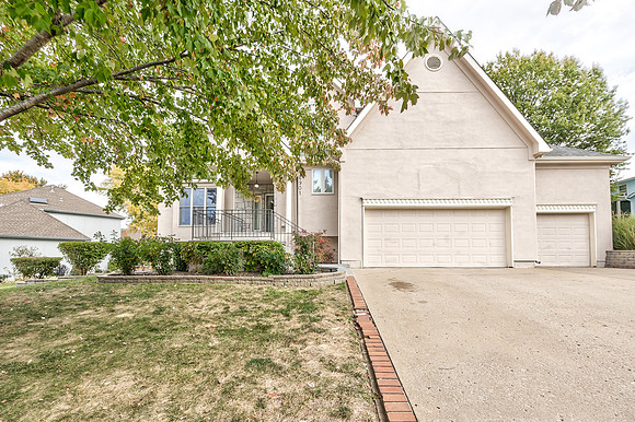 6901NBellfontaineAve-41