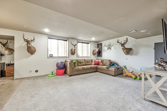1412SWWhistleDr-18
