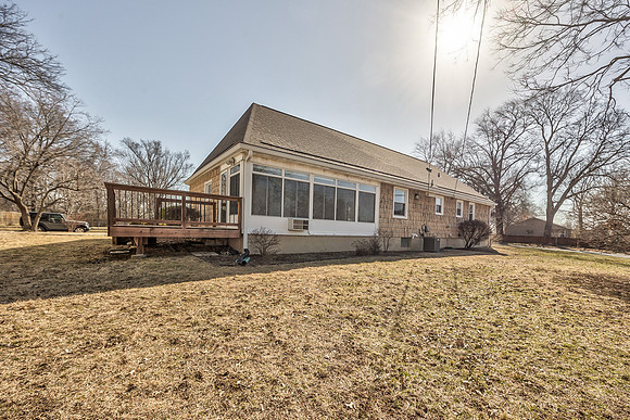 9010WesternHillsDr-36