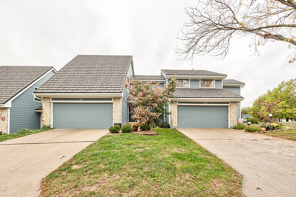 243NEEdgewaterDr-1