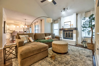 243NEEdgewaterDr-11
