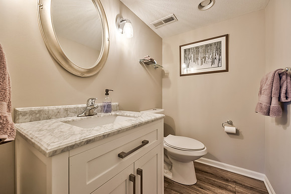 243NEEdgewaterDr-28