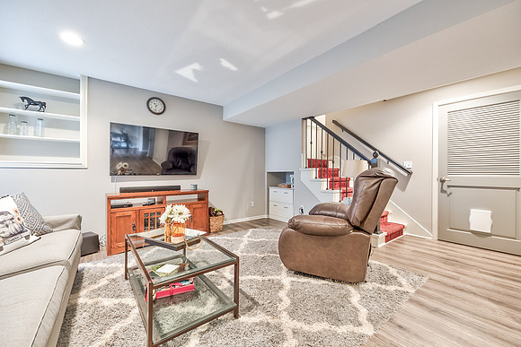 243NEEdgewaterDr-30
