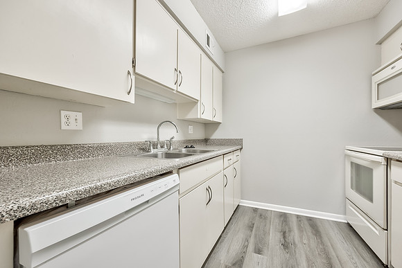 6230Robinson#3-8