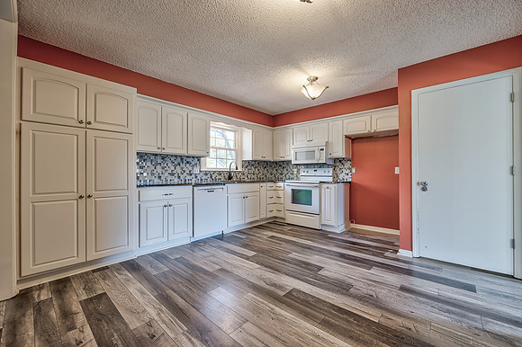 6538HalletST-13
