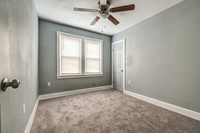 4945AgnesAve-12