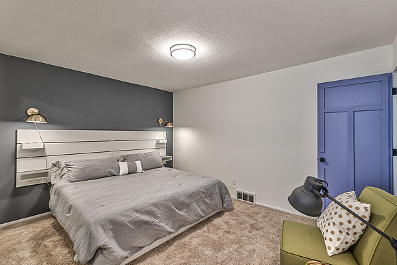8106MonroviaSt-7