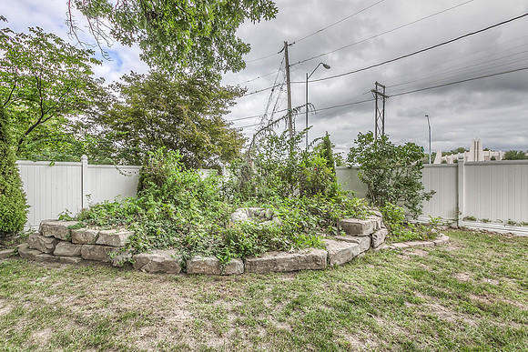304NENormandy-33