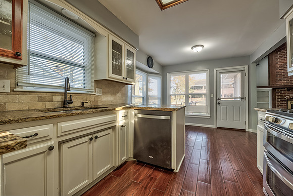 14213SCottonwoodDr-18