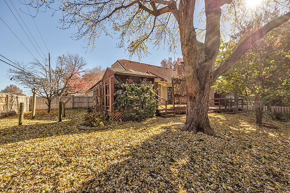 3836NEEllisonDr-4