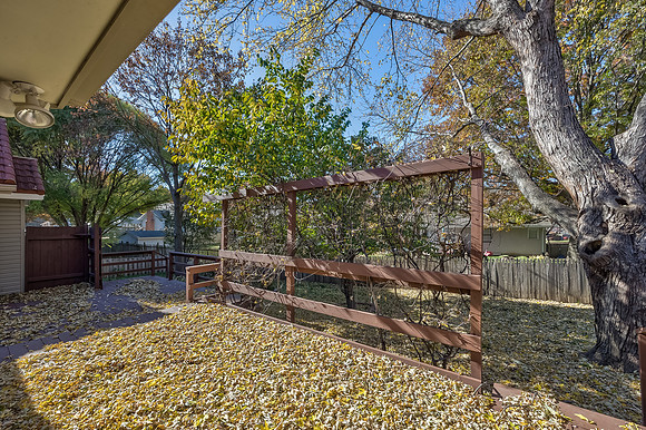3836NEEllisonDr-8