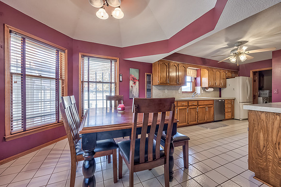 3836NEEllisonDr-16