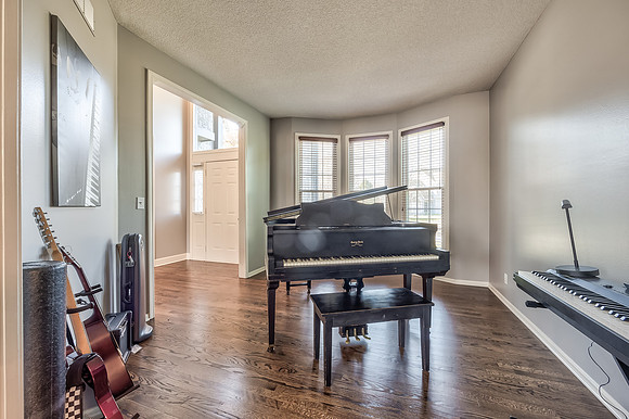 13801MeadowLn-11