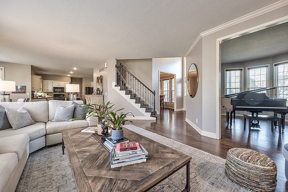 13801MeadowLn-15