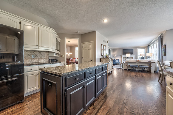 13801MeadowLn-23