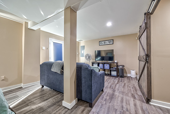 5635WebsterST-18