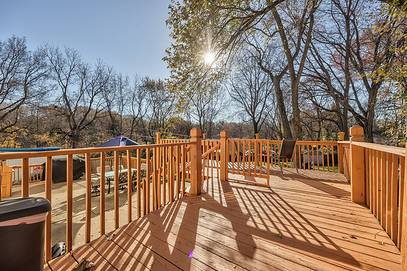 5635WebsterST-22