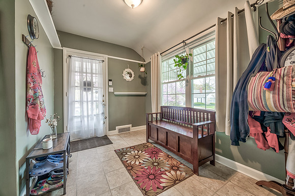 6810HawthorneAve-8