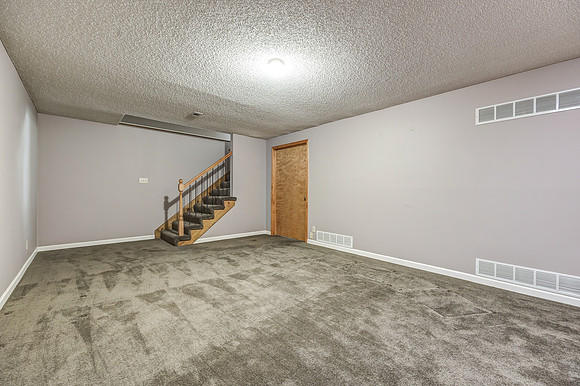 325MeadowLN-18