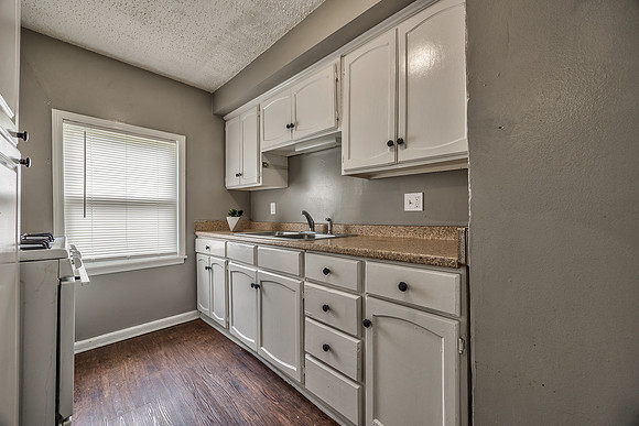 3207KensingtonAve-18