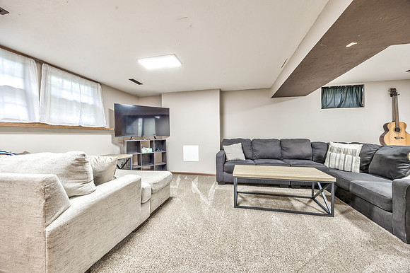 4328SBrentwoodSt-21
