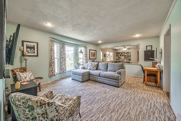 7923Dearborn-20