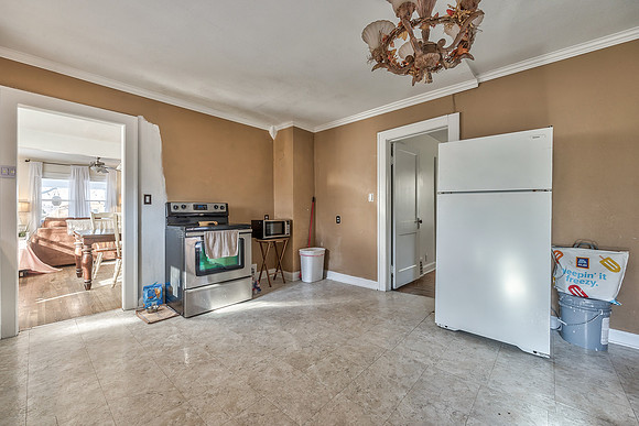 485DonnellyAve-16