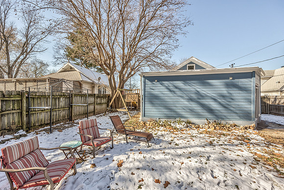 485DonnellyAve-24