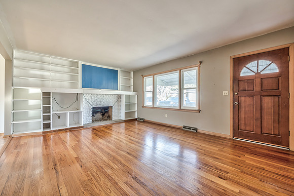 817SWPleasantDr-4