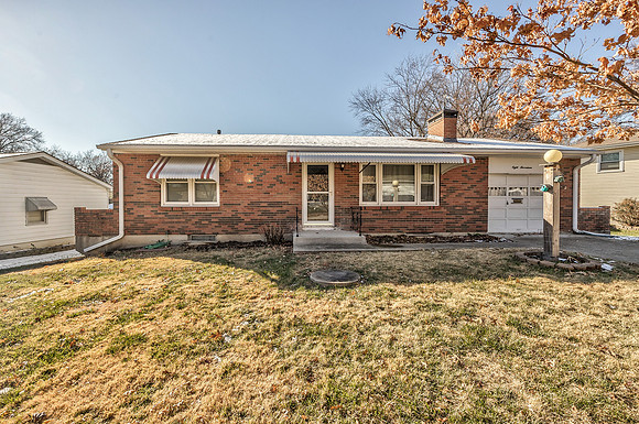 817SWPleasantDr-1