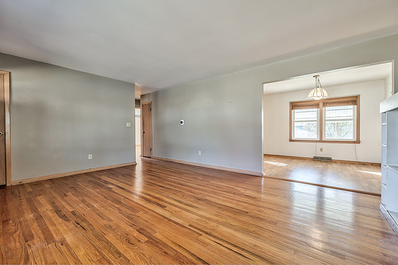 817SWPleasantDr-7