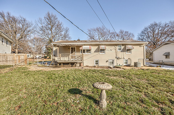 817SWPleasantDr-22