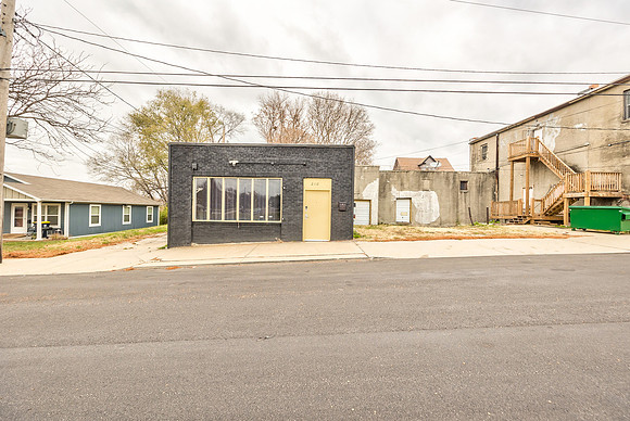 2462BrooklynAve-12