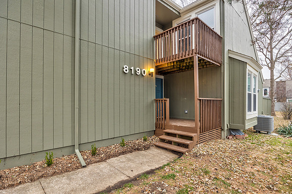 8190HalseySt-3