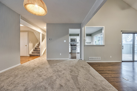 8190HalseySt-8