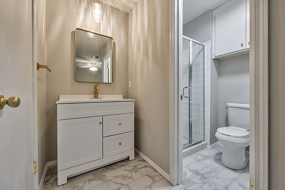 8190HalseySt-25