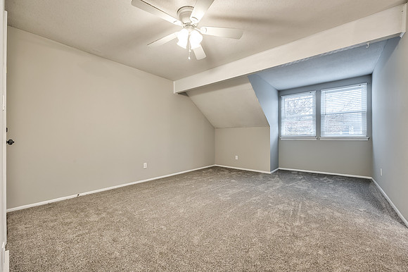 8190HalseySt-23