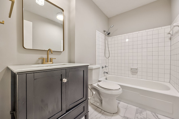 8190HalseySt-27