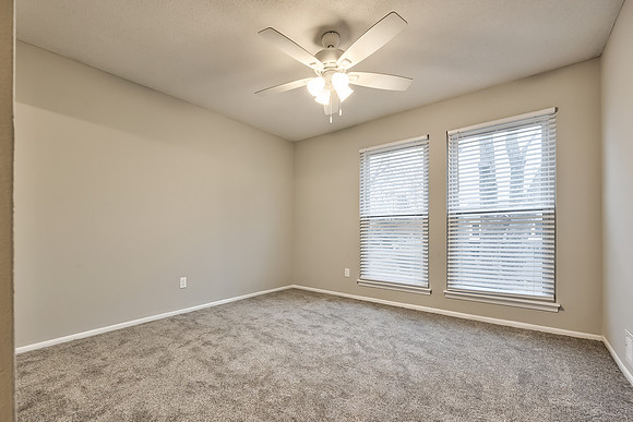 8190HalseySt-28