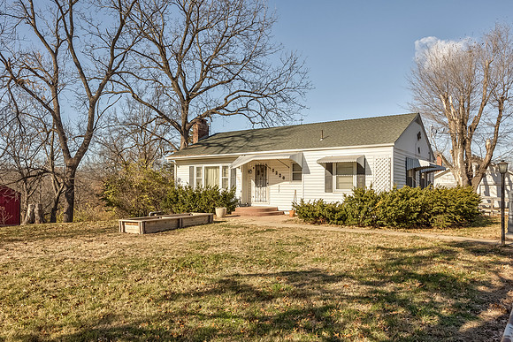 5220SloanAve-2