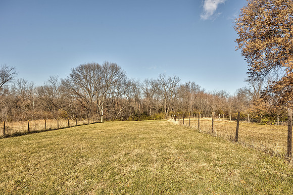 5220SloanAve-7