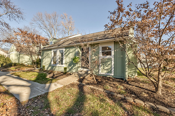 8269Monrovia-3
