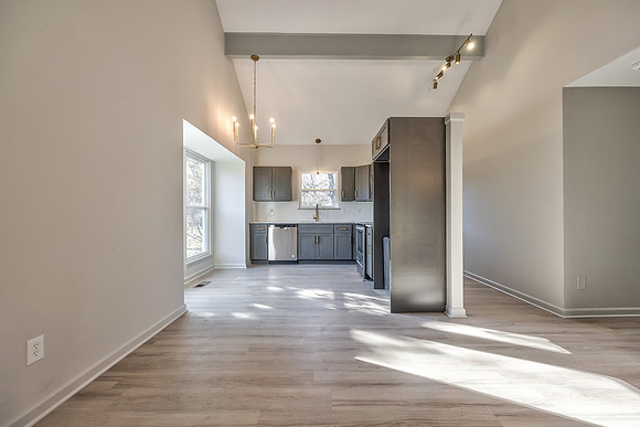 8269Monrovia-10