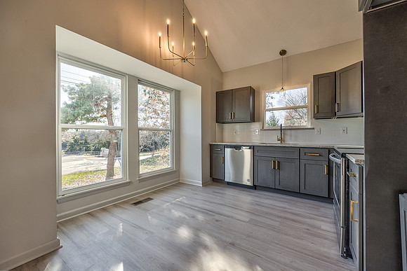 8269Monrovia-12