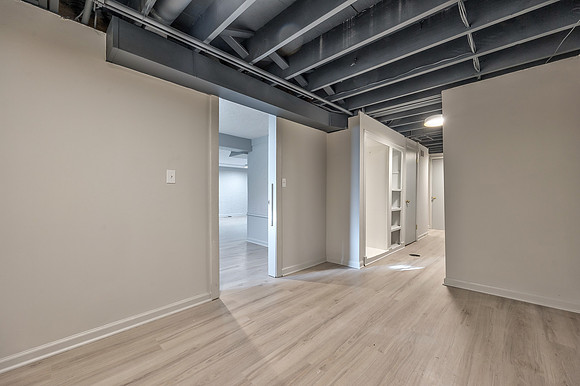 8269Monrovia-22
