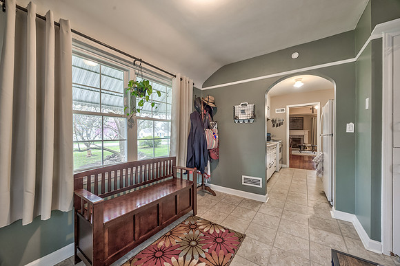 6810HawthorneAve-20
