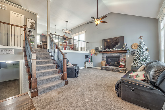 15617LakesideDr-4