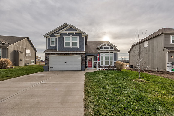 15617LakesideDr-1